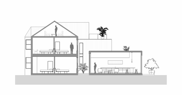 AQSO arquitectos office. La sección del edificio muestra la ampliación de la cocina en planta baja, el nuevo patio interior, las nuevas terrazas de los niveles superiores y la transformación de loft.